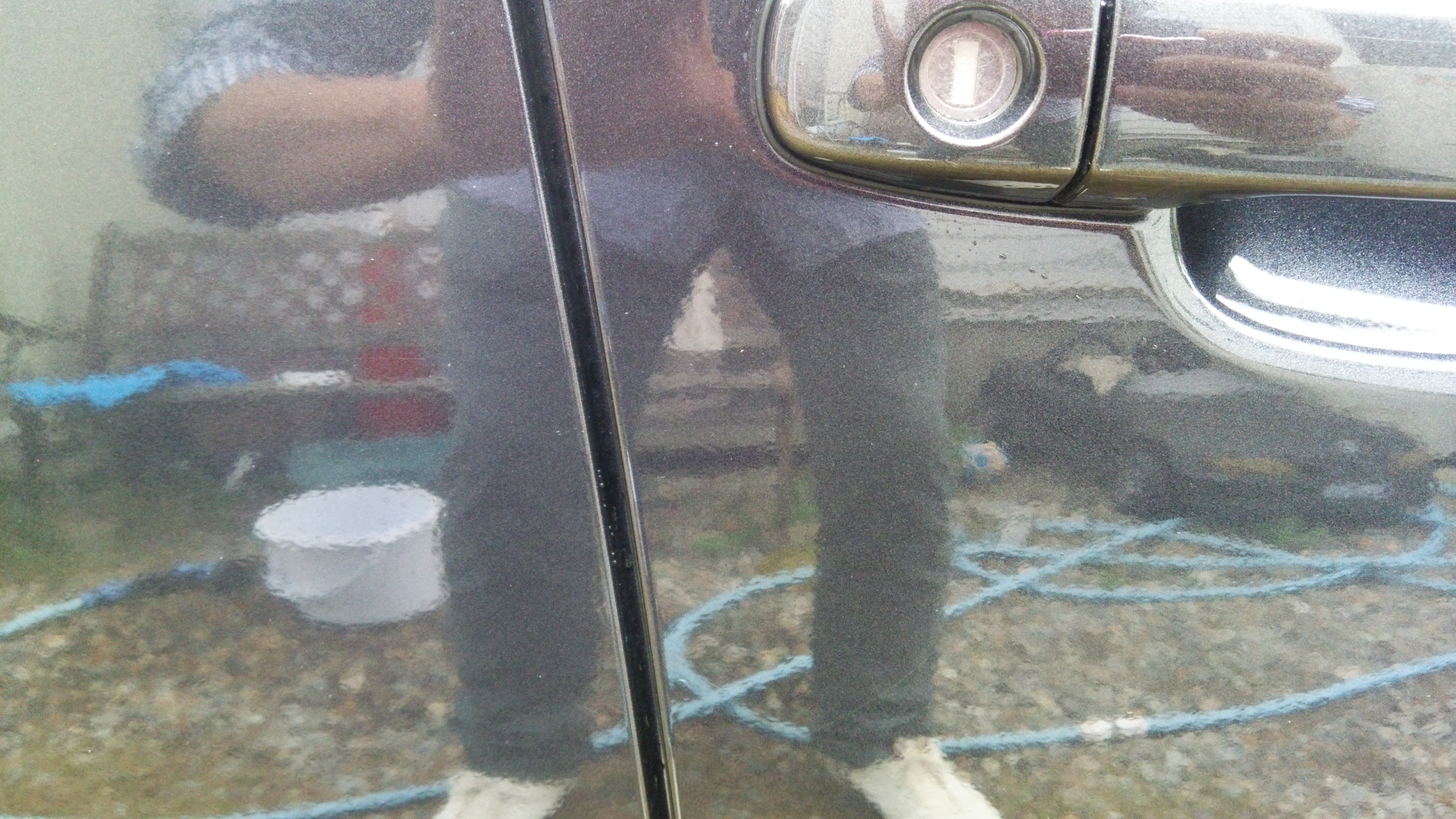 ガラスコーティングを施工した車の引っかき傷の消し方